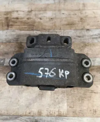 Volkswagen Golf V Engine mount bracket 1K0199555