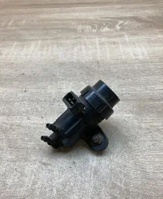 Renault Scenic I Turbo solenoid valve 7700109099