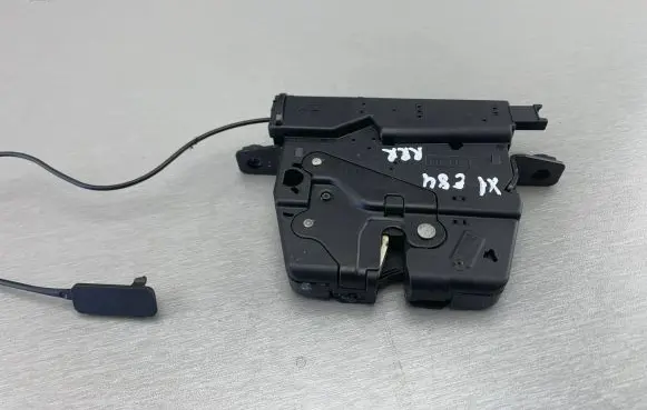 BMW X1 E84 Tailgate/trunk/boot lock/catch/latch 912781