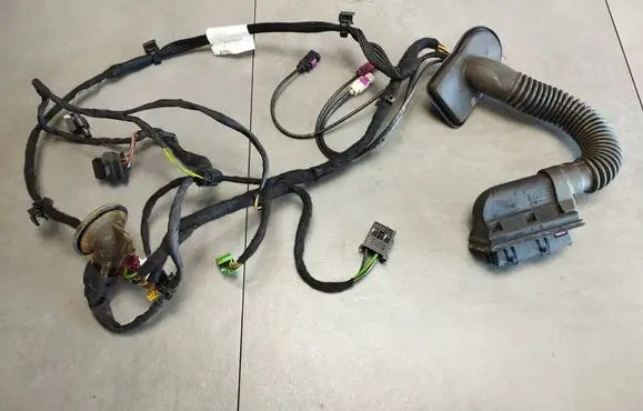 Mercedes-Benz GLC X253 C253 Front door wiring loom/harness boot A2055403502 A205