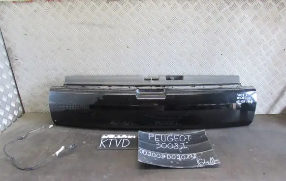 Peugeot 3008 I Tailgate trim 