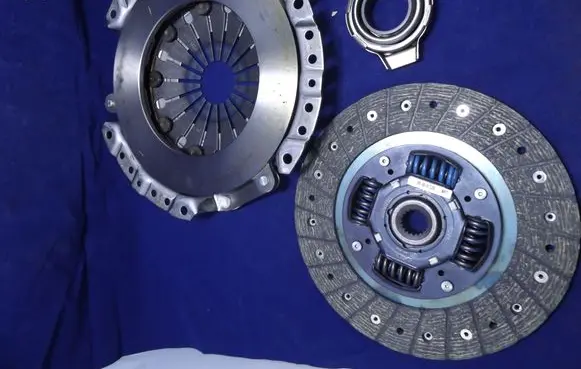 Nissan Sunny Clutch set kit 622200560 3000171N94 801314