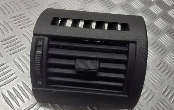 Volkswagen Fox Dashboard side air vent grill/cover trim 5Z0819704