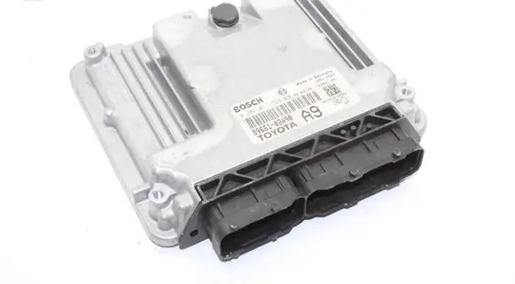 Toyota Corolla E120 E130 Engine control unit/module 0281011733 8966102A90