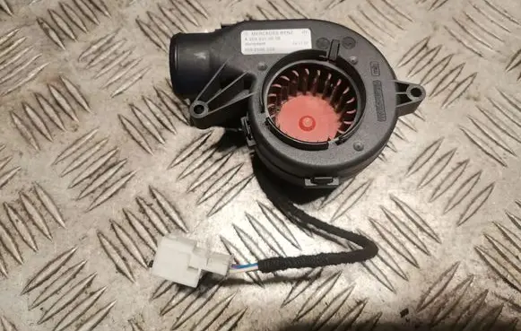 Mercedes-Benz C W204 Engine control unit/module fan A2048300608 2048300608