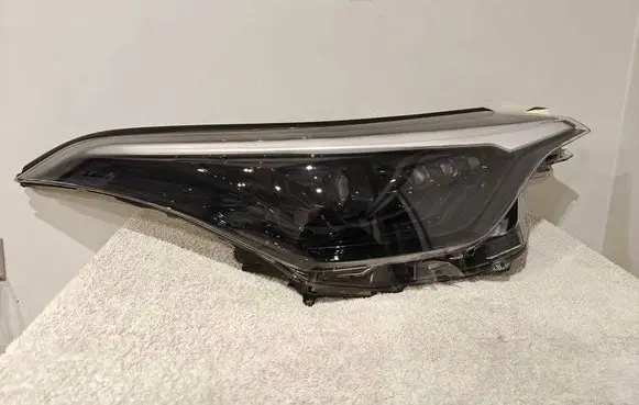 Toyota C-HR I Headlight/headlamp 81110YP28100 81110PP281 23576513322R