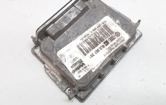 Volkswagen PASSAT B6 Headlight part 4L0907391