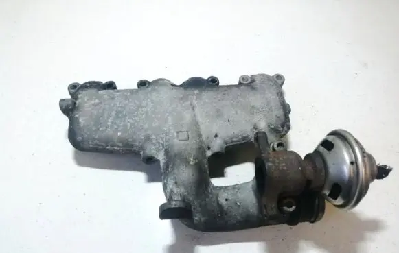 Volkswagen PASSAT B5 Intake manifold 028129713k