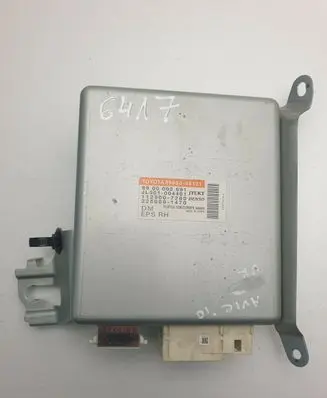 Toyota Avensis T270 Power steering control unit/module 8965005131
