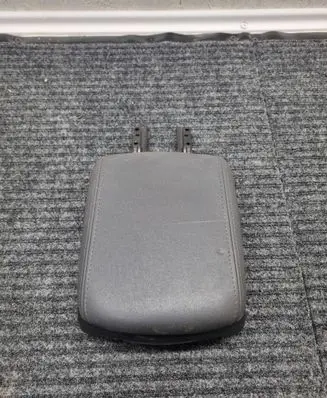 Volvo V50 Armrest