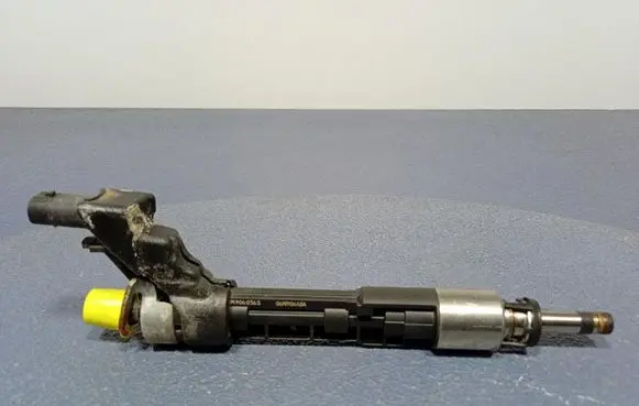 Fuel injector