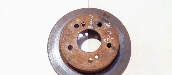 Mercedes-Benz C W202 Rear brake disc neventiliuojamas