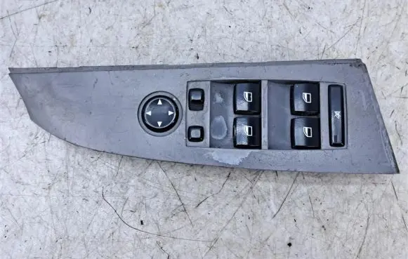 BMW 5 E60 E61 Quarter vent window switch 6939096