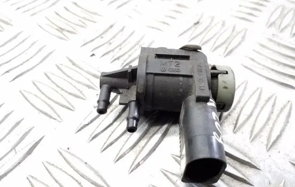 Volkswagen Multivan T5 Vacuum valve 1J0906283C