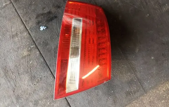 Audi A6 S6 C6 4F Rear/tail lights R001762 738043