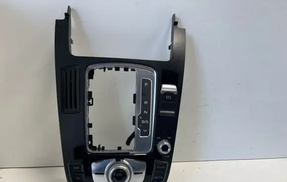 Audi A5 Sportback 8TA Head unit multimedia control 8T0919611K