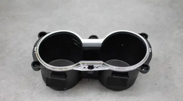 Cup holder front