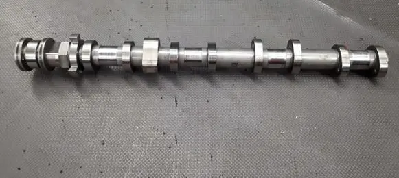 BMW 5 F10 F11 Camshaft 7613932