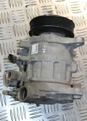 BMW 4 F32 F33 Air conditioning (A/C) compressor (pump) 9223695