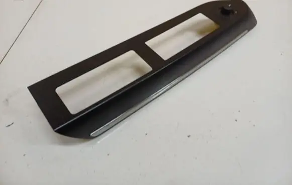 Jeep Compass Front door window switch trim L0164829