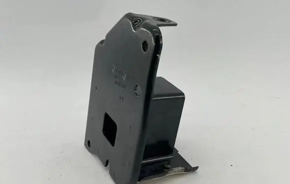 Volkswagen Golf IV Front bumper mounting bracket 0003986640 1J0802531B