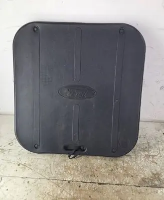 Trunk/boot floor carpet liner