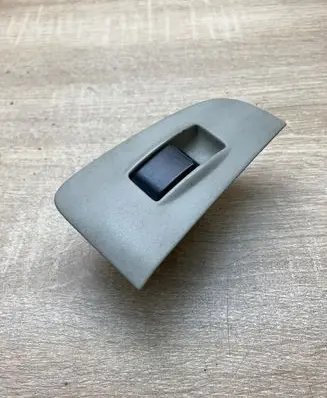 Toyota Avensis T250 Electric window control switch 7423105140