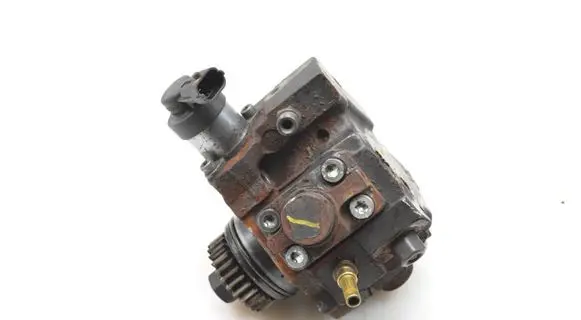 Renault Trafic III (X82) Fuel injection high pressure pump 167005114R