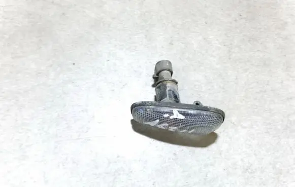 Opel Zafira A Front fender indicator light