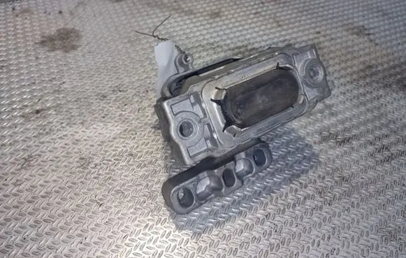 Volkswagen Caddy Engine mount bracket 1K0199262CN