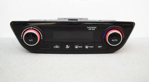 Hyundai i10 Interior fan control switch 97250K7720