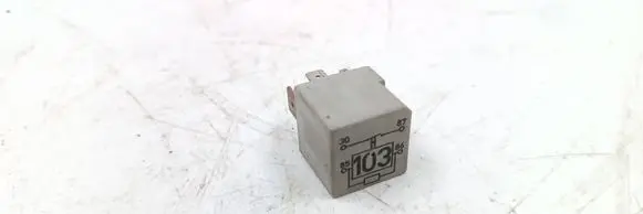 Volkswagen PASSAT B4 Other relay 357911253 14030000