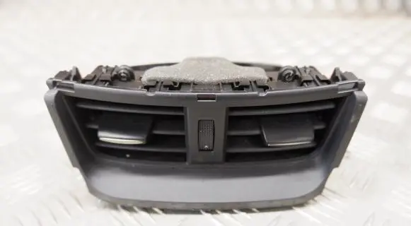 Lexus ES 300h (7th Gen) Rear air vent grill 5568533020