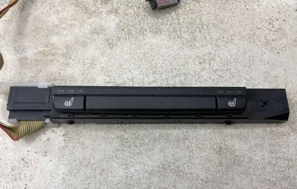 BMW 3 E90 E91 Seat heating switch 6962589 110187 03743650