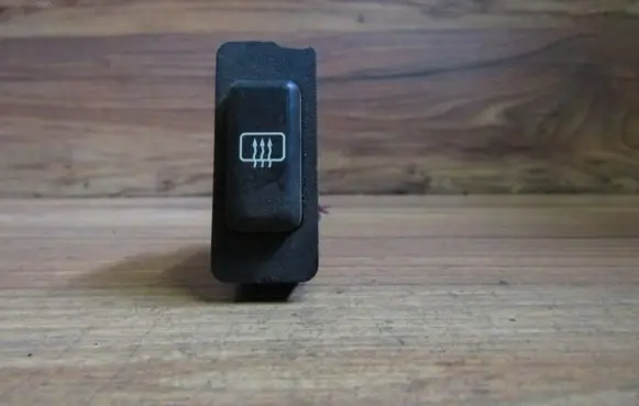 BMW 5 E34 Windscreen/window heater switch 61311384480 03840800