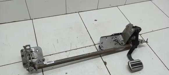 Opel Astra L Brake pedal 84PA8D6068705