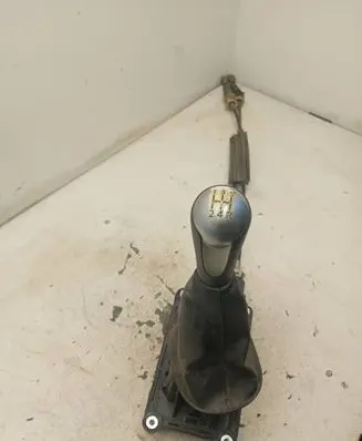 Nissan Note (E11) Gear shifter/selector 608000801