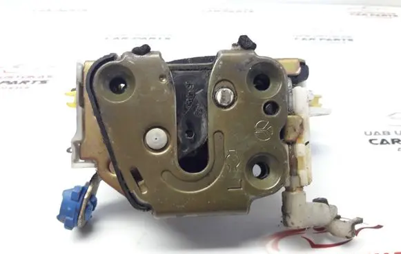 Nissan Micra Front door lock 661435