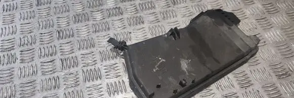 Mercedes-Benz E W212 Fuse box cover A2125400082