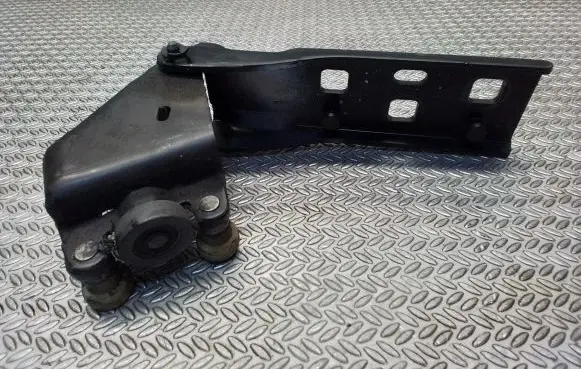 Renault Trafic III (X82) Sliding door middle roller runner 777645238R 93451715