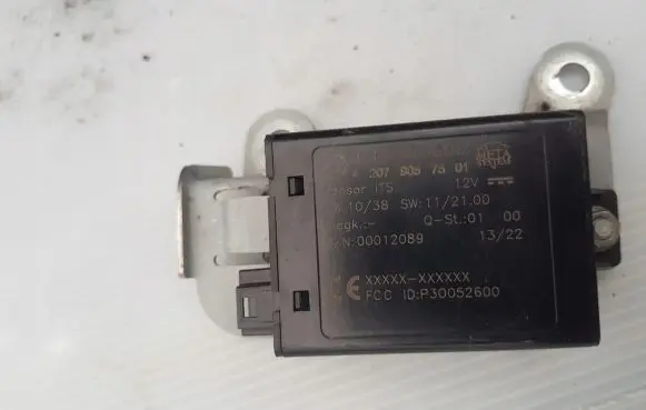 Mercedes-Benz E C207 W207 Camera control unit module A2079057501