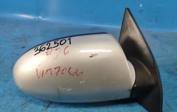 Hyundai Accent Rear view mirror (interior) 876201E040