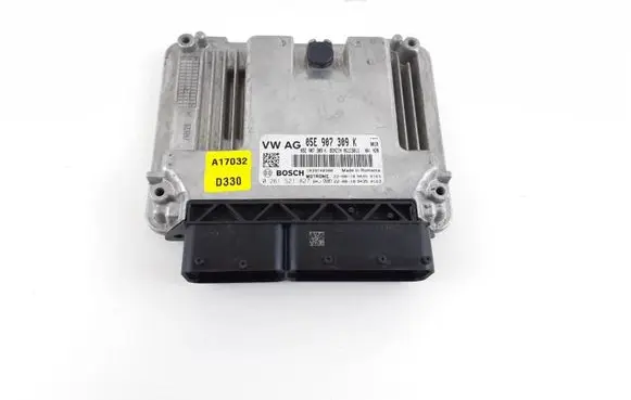 Volkswagen Golf VIII Engine control unit/module 05E907309K 0261S21827 05E907309