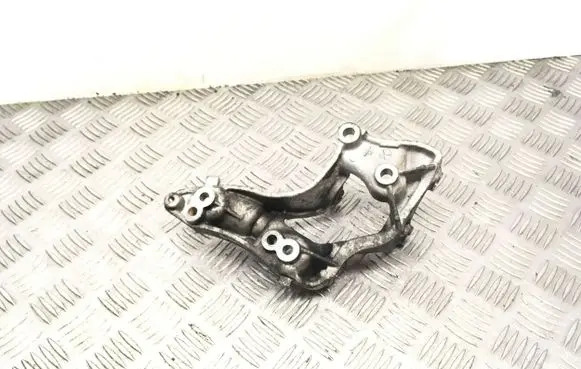 Peugeot 407 Engine mounting bracket 9655652980
