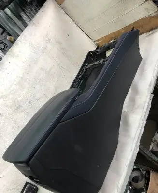 Mazda CX-30 Center console Dfr564441