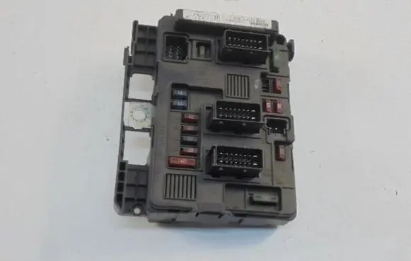 Citroen Berlingo Fuse box set T118470002E