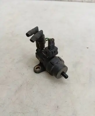 Ford Focus Turbo solenoid valve 98AB9E332 AA9J28B 9J28B