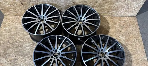Mercedes-Benz GLS X167 R22 alloy rim A1674017600 K901579