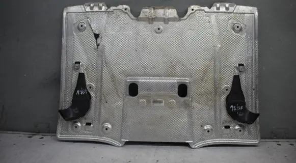 Porsche 718 Cayman 982 982c Engine splash shield/under tray 982825205A