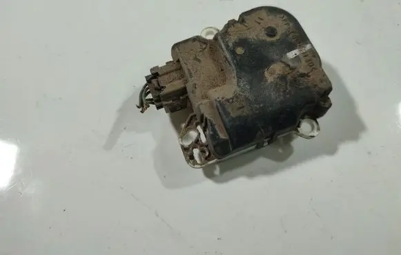 Nissan Pathfinder R51 Air flap motor/actuator 